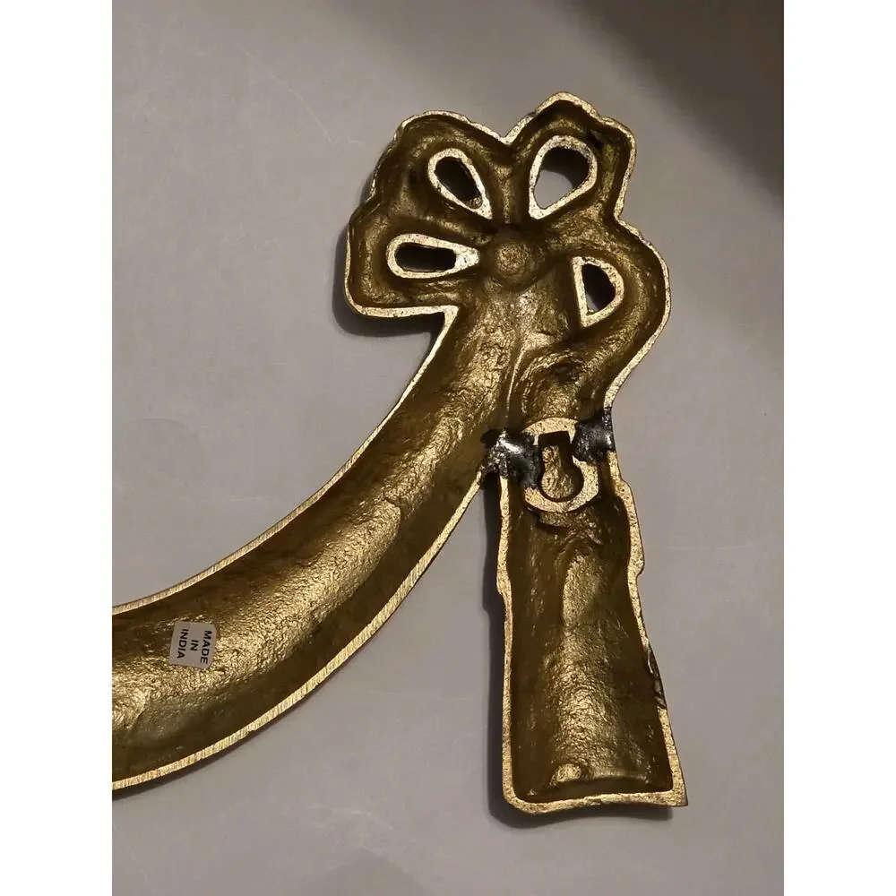 Vintage Solid Brass Wall Hanging Hollywood Regency Ribbon and Bow Swag Design